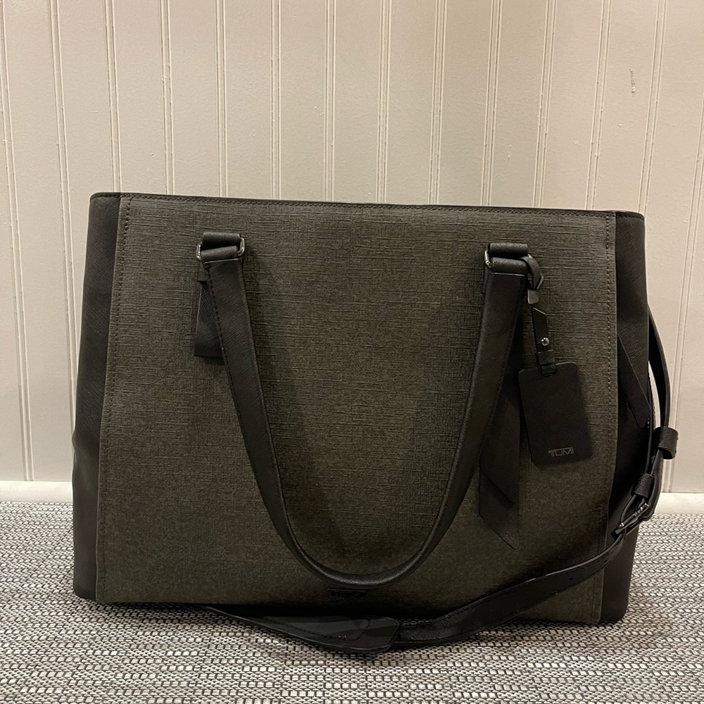 TUMI Reade Pearl Tote -Laptop Briefcase-large